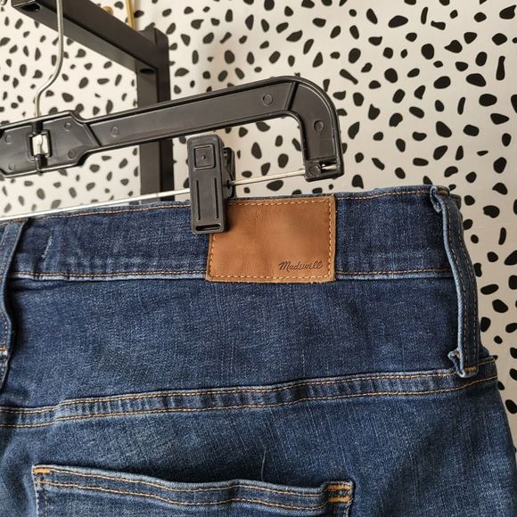 Sold - Picture 5 of 8